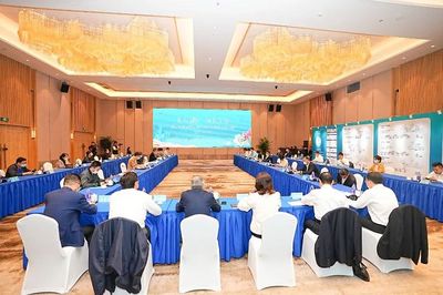 東方湖區(qū)、領(lǐng)秀江南!昆山旅游度假區(qū)召開(kāi)東方湖區(qū)項(xiàng)目策劃咨詢會(huì)