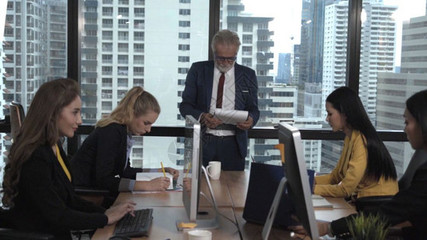 創(chuàng)意簡報圖片