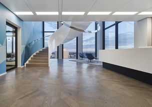 時尚辦公網(wǎng) 辦公設(shè)計 設(shè)計欣賞 設(shè)計解讀 德國法蘭克福咨詢公司現(xiàn)代多元辦公設(shè)計欣賞